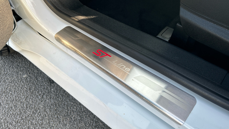 Ford EcoSport 1.0 EcoBoost 125 ST-Line 5dr Petrol Hatchback